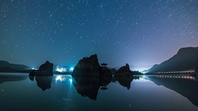 星迹附近Dodamsambong和露台在南航港河视频素材