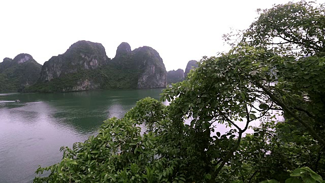 WS PAN群岛在海湾/下龙湾，越南视频素材