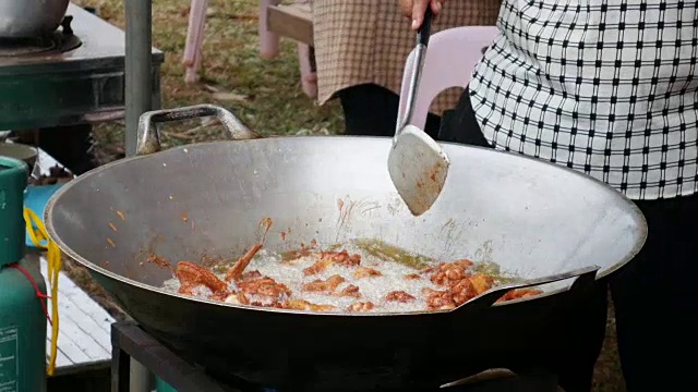 炸鸡肉视频素材