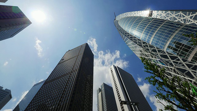 WS T/L LA建筑和云的景观/新宿，东京，日本视频素材