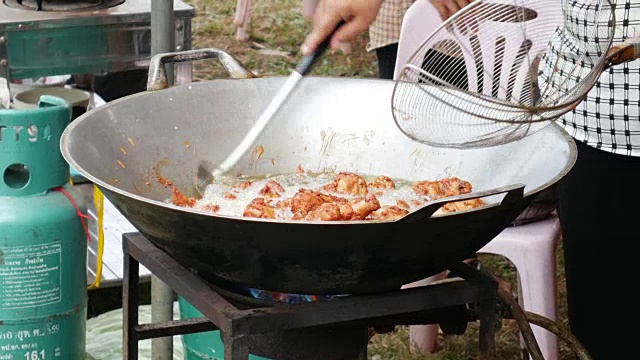 炸鸡肉视频素材