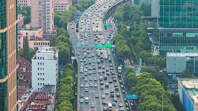 繁忙的城市道路视频素材