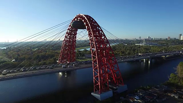 日沃皮斯尼大桥鸟瞰图视频素材