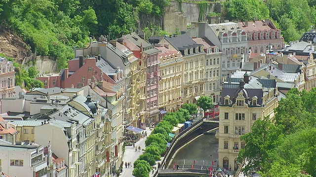 克罗地亚杜布罗夫尼克内列特瓦县Karlsbad Karlovy Vary / Dubrovnik的MS AERIAL ZI图片视频素材