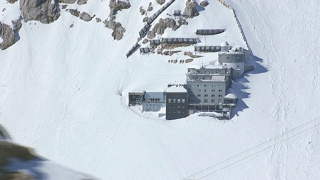 WS鸟瞰图工作站/ Zugspitze，巴伐利亚，德国视频素材