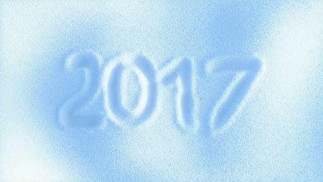 用手指在雪中书写的2017年新年视频素材