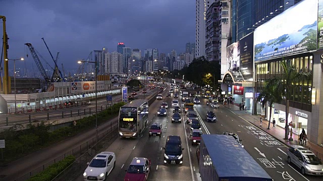 高清实时视频，香港城市夜景，穿梭交通视频素材