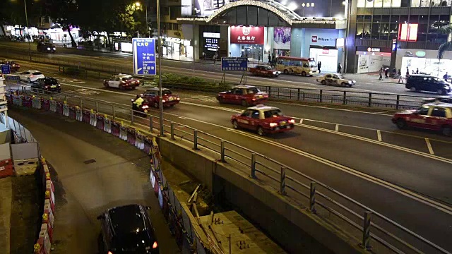 高清实时视频，香港城市夜景，穿梭交通视频素材