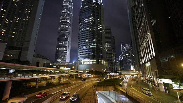 高清实时视频，香港城市夜景，穿梭交通视频素材