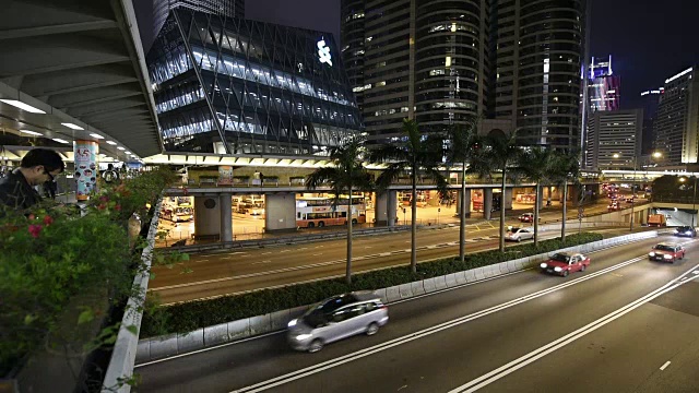 高清实时视频，香港城市夜景，穿梭交通视频素材