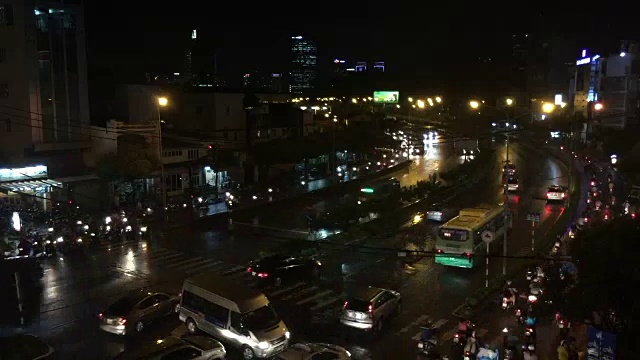 夜景，交通，东南亚，胡志明市，西贡，越南视频下载