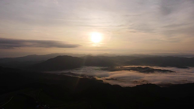 安bandeok村(高海拔凉爽地区)和云海景观视频素材