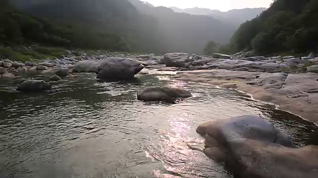 Naerincheon河(当地地标，旅游目的地)视频素材