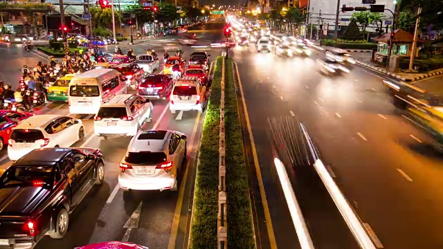 4K:城市线在夜晚的时间推移视频素材