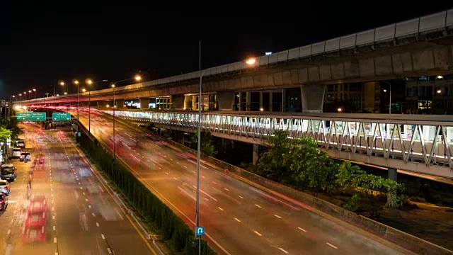 4K:夜间高速公路视频素材