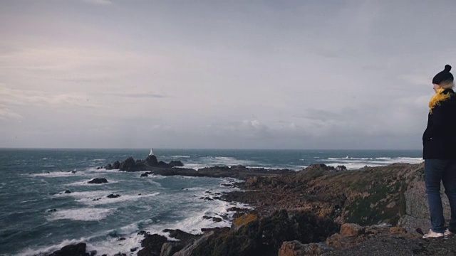 沿海走视频下载