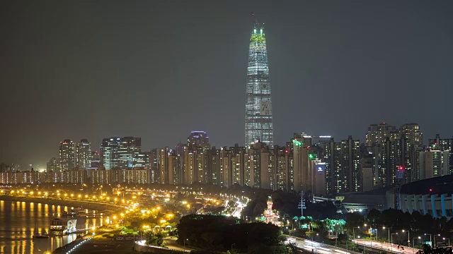 韩国最高建筑——乐天世界大厦夜景视频素材