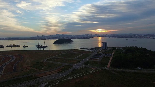 日落时分，永宗岛圭帕特奥码头的海景视频素材