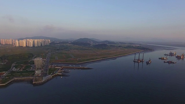 日落时分，永宗岛圭帕特奥码头的海景视频素材