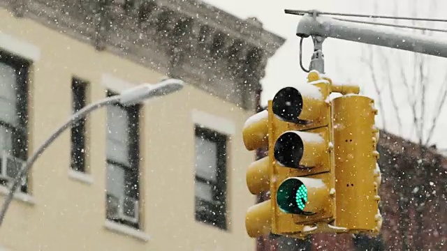 布鲁克林的下雪天视频素材