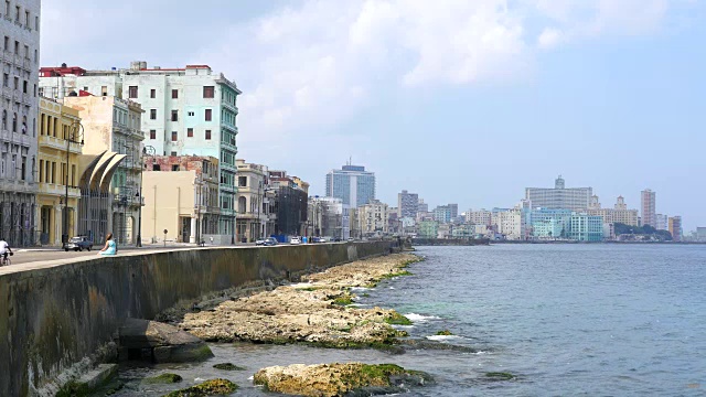 Malecon，哈瓦那，古巴视频素材