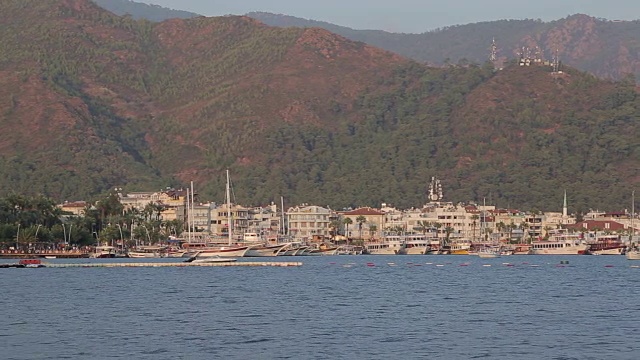 海港，城堡和海岸线，马尔马里斯，安纳托利亚，土耳其视频素材