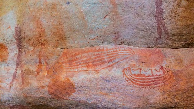 Salmanslaagte Bushman Rock Art Trail的船图视频素材