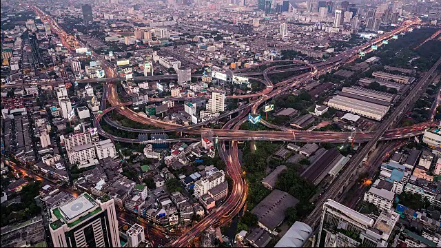 T/L WS道路交叉口日夜鸟瞰图视频素材