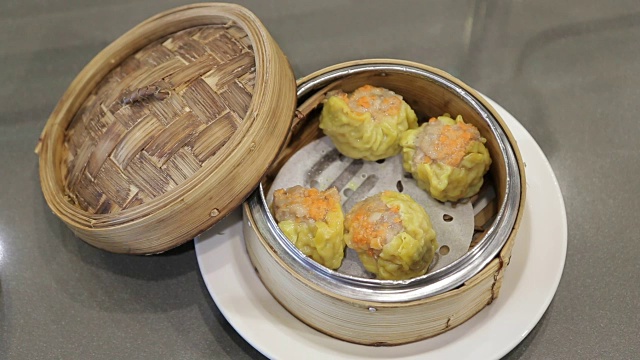 给我看看DimSum - seq视频下载