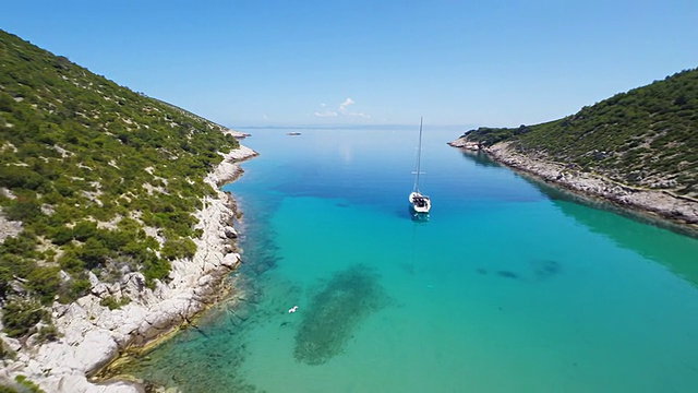 空中田园般的地中海海湾视频素材