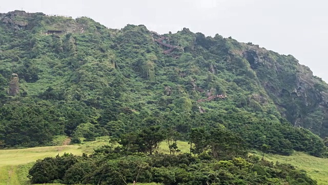 城山一泉峰悬崖的日落风景(联合国教科文组织世界遗产)视频素材