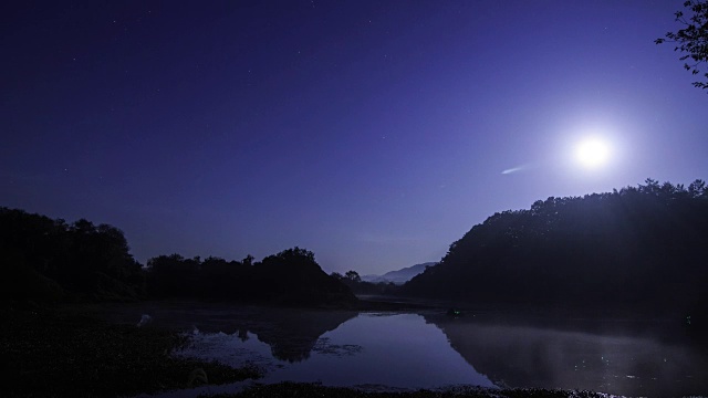 渔场夜景及月亮视频素材