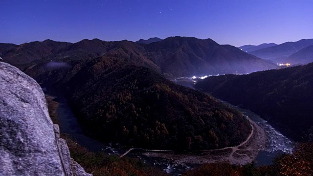 从Beombawi观测点的云海纳东岗河景观视频素材