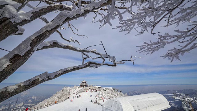 德雪山国家公园雪天峰帕乐亭休息区的雪景视频素材