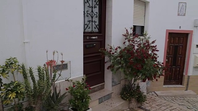 Back Street, Albufeira, Algarve，葡萄牙，欧洲视频素材