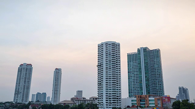 白昼到黑夜的城市时光流逝视频素材