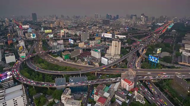 泰国曼谷高速公路交通鸟瞰图，延时视频素材