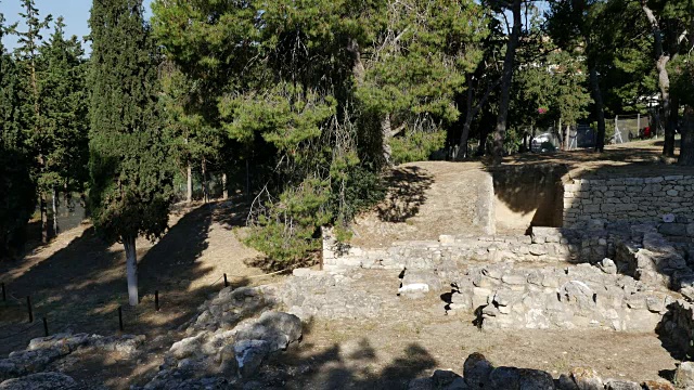 希腊克里特岛克诺索斯宫殿入口附近的废墟视频素材