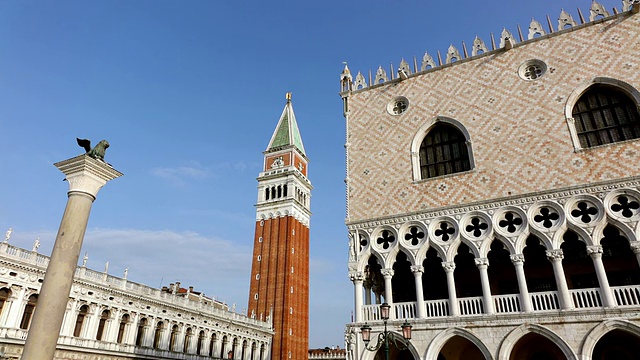 WS拍摄于Palazzo Ducale和Campanile，圣马可广场/威尼斯，威尼托，意大利视频素材