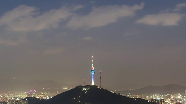 首尔南山塔日落到夜景视频素材