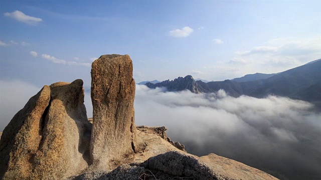 雪山的蔚山岩视频素材