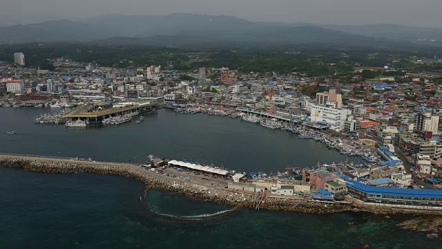 君云镇港(韩国东海岸的主要渔港之一)视频素材