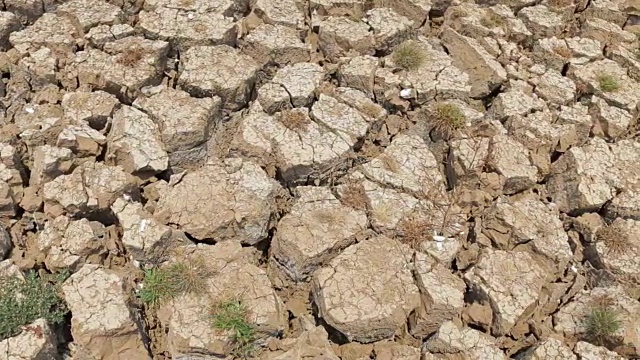 破解土地。视频素材