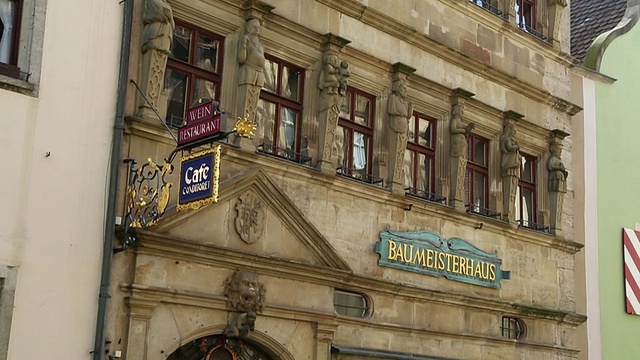 Rothenburg ob der Tauber, Schmiedgasse街的总建筑师之家视频素材