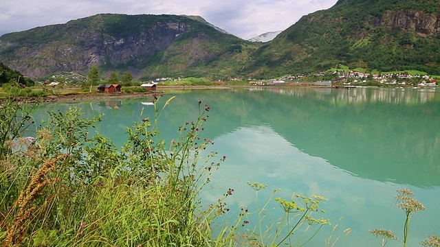 巴斯尼斯峡湾，湖景视频素材