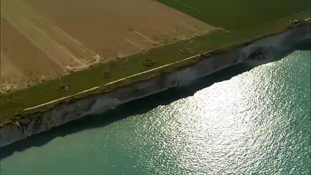 雪花石膏海岸鸟瞰图-上诺曼底，塞纳-海事，法国视频素材