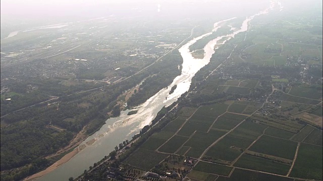 高空鸟瞰图，摄于Vouvray葡萄园，法国，Indre和Loire中心视频素材