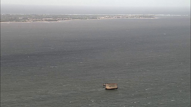 Fort Boyard -鸟瞰图- poitoucharentes，法国视频素材