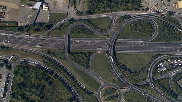 里昂Roads从1500 Metres Aerial景,Rhône-Alpes, Rhô一幅画,是德里昂,法国视频素材