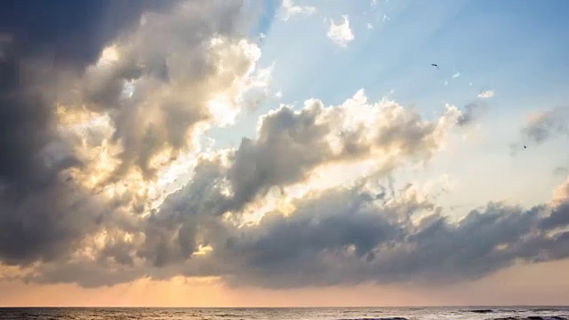 海滩，海洋，日落景观。视频素材